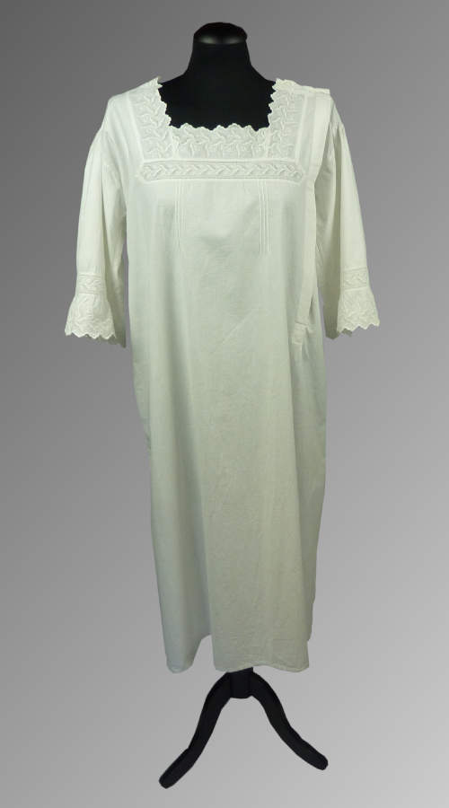 P1190381-nachtkleding-900-500