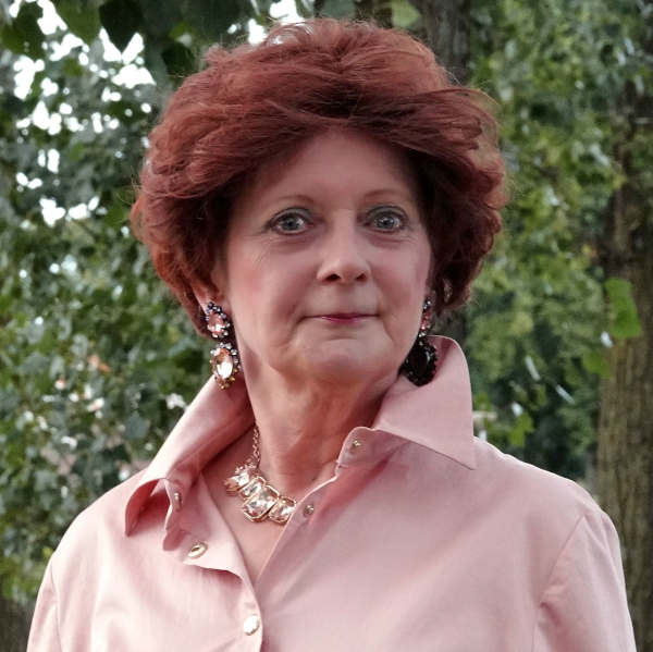 Ina in een rol bij Toneelvereniging DSO